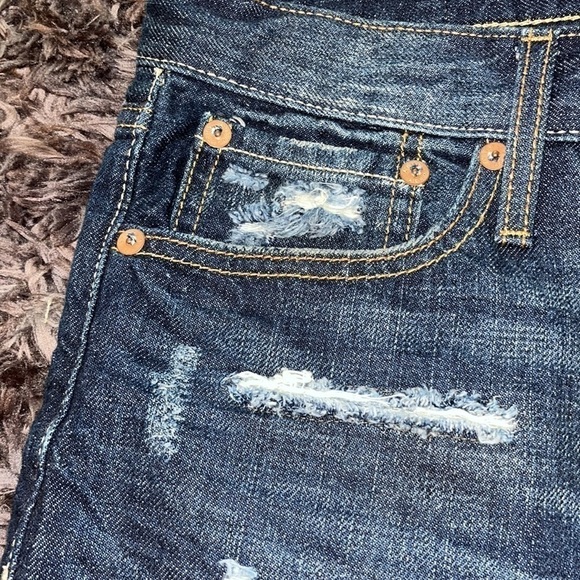 Aeropostale loose cut- off denim shorts size 32. Like new condition. - Picture 3 of 7